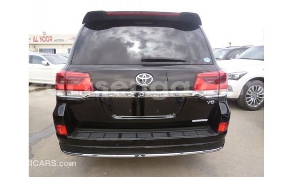 Acheter Import Voiture Toyota Land Cruiser Noir à Import - Dubai, Hhohho Acheter Import Voiture Toyota Land Cruiser Noir à Import - Dubai, Hhohho