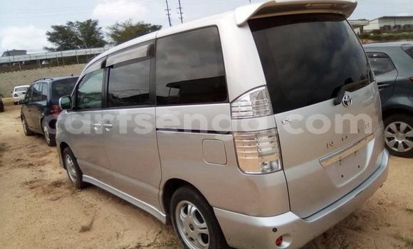 Buy Used Toyota Noah Silver Car in Mbabane in Manzini Buy Used Toyota Noah Silver Car in Mbabane in Manzini