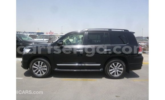 Nunua Imported Toyota Land Cruiser Black Gari ndani ya Import - Dubai nchini Hhohho Nunua Imported Toyota Land Cruiser Black Gari ndani ya Import - Dubai nchini Hhohho