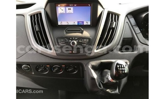 Nunua Imported Ford Club Wagon White Gari ndani ya Import - Dubai nchini Hhohho Nunua Imported Ford Club Wagon White Gari ndani ya Import - Dubai nchini Hhohho