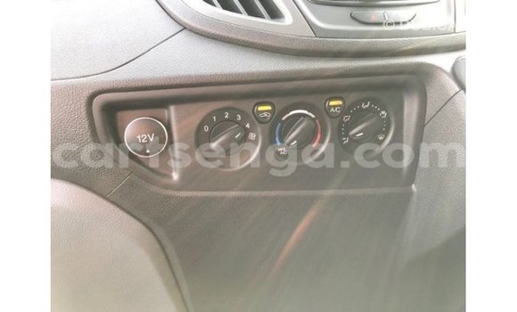 Nunua Imported Ford Club Wagon White Gari ndani ya Import - Dubai nchini Hhohho Nunua Imported Ford Club Wagon White Gari ndani ya Import - Dubai nchini Hhohho