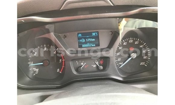 Nunua Imported Ford Club Wagon White Gari ndani ya Import - Dubai nchini Hhohho Nunua Imported Ford Club Wagon White Gari ndani ya Import - Dubai nchini Hhohho