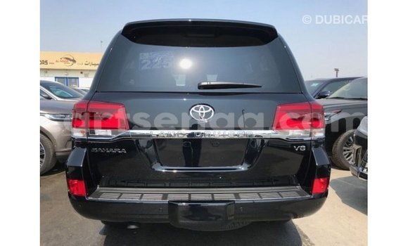 Acheter Import Voiture Toyota Land Cruiser Noir à Import - Dubai, Hhohho Acheter Import Voiture Toyota Land Cruiser Noir à Import - Dubai, Hhohho