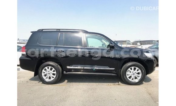 Acheter Import Voiture Toyota Land Cruiser Noir à Import - Dubai, Hhohho Acheter Import Voiture Toyota Land Cruiser Noir à Import - Dubai, Hhohho
