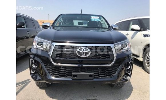 Nunua Imported Toyota Hilux Black Gari ndani ya Import - Dubai nchini Hhohho Nunua Imported Toyota Hilux Black Gari ndani ya Import - Dubai nchini Hhohho