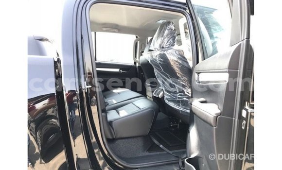 Nunua Imported Toyota Hilux Black Gari ndani ya Import - Dubai nchini Hhohho Nunua Imported Toyota Hilux Black Gari ndani ya Import - Dubai nchini Hhohho