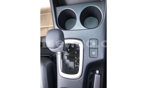 Nunua Imported Toyota Hilux Black Gari ndani ya Import - Dubai nchini Hhohho Nunua Imported Toyota Hilux Black Gari ndani ya Import - Dubai nchini Hhohho