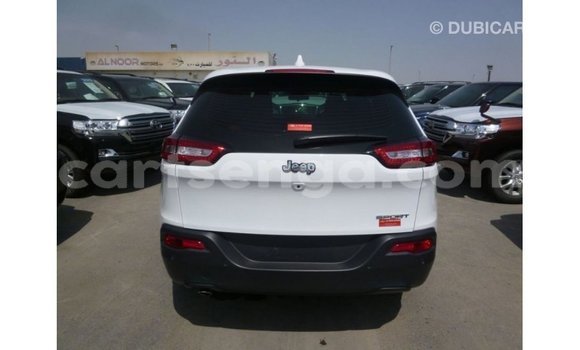 Nunua Imported Jeep Cherokee White Gari ndani ya Import - Dubai nchini Hhohho Nunua Imported Jeep Cherokee White Gari ndani ya Import - Dubai nchini Hhohho