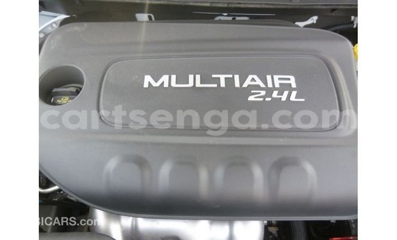 Nunua Imported Jeep Cherokee White Gari ndani ya Import - Dubai nchini Hhohho Nunua Imported Jeep Cherokee White Gari ndani ya Import - Dubai nchini Hhohho