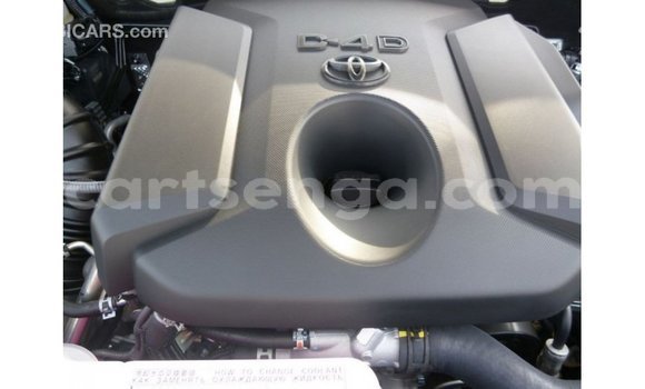 Acheter Import Voiture Toyota Prado Blanc à Import - Dubai, Hhohho Acheter Import Voiture Toyota Prado Blanc à Import - Dubai, Hhohho