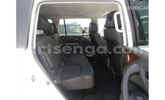Nunua Imported Nissan Patrol White Gari ndani ya Import - Dubai nchini Hhohho Nunua Imported Nissan Patrol White Gari ndani ya Import - Dubai nchini Hhohho