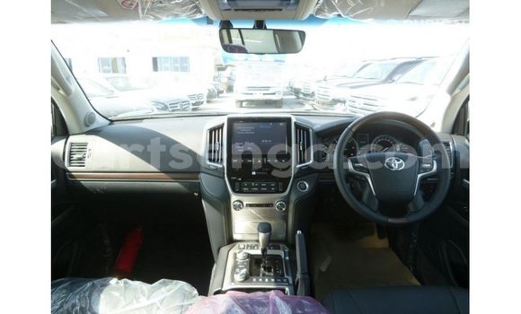 Acheter Import Voiture Toyota Land Cruiser Noir à Import - Dubai, Hhohho Acheter Import Voiture Toyota Land Cruiser Noir à Import - Dubai, Hhohho