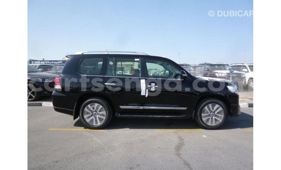 Acheter Import Voiture Toyota Land Cruiser Noir à Import - Dubai, Hhohho Acheter Import Voiture Toyota Land Cruiser Noir à Import - Dubai, Hhohho