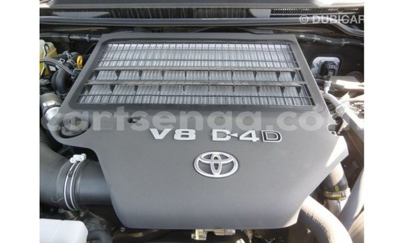 Acheter Import Voiture Toyota Land Cruiser Noir à Import - Dubai, Hhohho Acheter Import Voiture Toyota Land Cruiser Noir à Import - Dubai, Hhohho