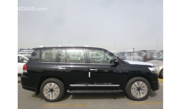 Acheter Import Voiture Toyota Land Cruiser Noir à Import - Dubai, Hhohho Acheter Import Voiture Toyota Land Cruiser Noir à Import - Dubai, Hhohho