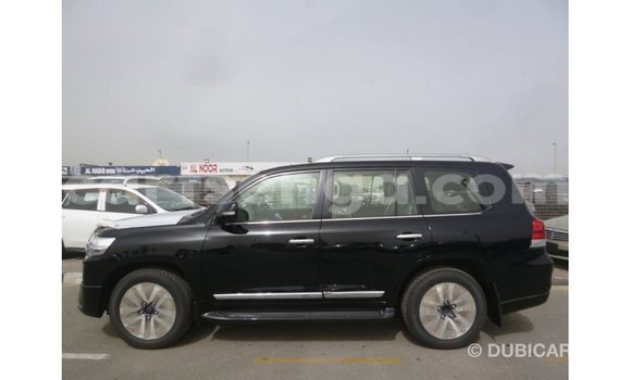Acheter Import Voiture Toyota Land Cruiser Noir à Import - Dubai, Hhohho Acheter Import Voiture Toyota Land Cruiser Noir à Import - Dubai, Hhohho
