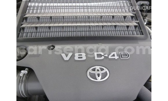 Acheter Import Voiture Toyota Land Cruiser Noir à Import - Dubai, Hhohho Acheter Import Voiture Toyota Land Cruiser Noir à Import - Dubai, Hhohho