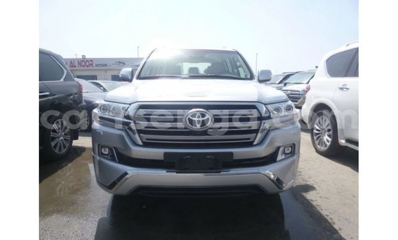 Buy Import Toyota Land Cruiser Other Car in Import - Dubai in Hhohho Buy Import Toyota Land Cruiser Other Car in Import - Dubai in Hhohho