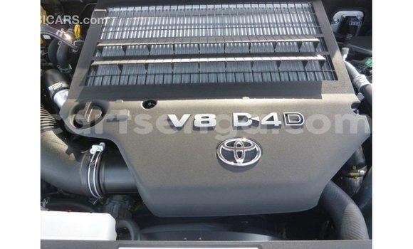 Acheter Import Voiture Toyota Land Cruiser Marron à Import - Dubai, Hhohho Acheter Import Voiture Toyota Land Cruiser Marron à Import - Dubai, Hhohho