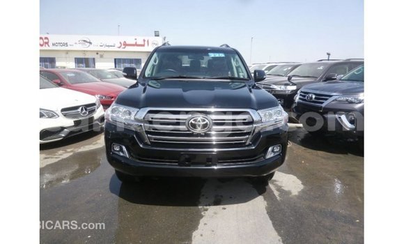 Nunua Imported Toyota Land Cruiser Black Gari ndani ya Import - Dubai nchini Hhohho Nunua Imported Toyota Land Cruiser Black Gari ndani ya Import - Dubai nchini Hhohho