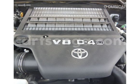 Nunua Imported Toyota Land Cruiser Black Gari ndani ya Import - Dubai nchini Hhohho Nunua Imported Toyota Land Cruiser Black Gari ndani ya Import - Dubai nchini Hhohho