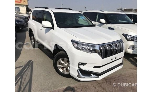Acheter Import Voiture Toyota Prado Blanc à Import - Dubai, Hhohho Acheter Import Voiture Toyota Prado Blanc à Import - Dubai, Hhohho