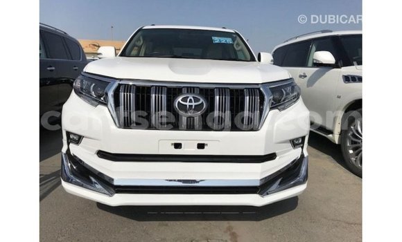 Acheter Import Voiture Toyota Prado Blanc à Import - Dubai, Hhohho Acheter Import Voiture Toyota Prado Blanc à Import - Dubai, Hhohho