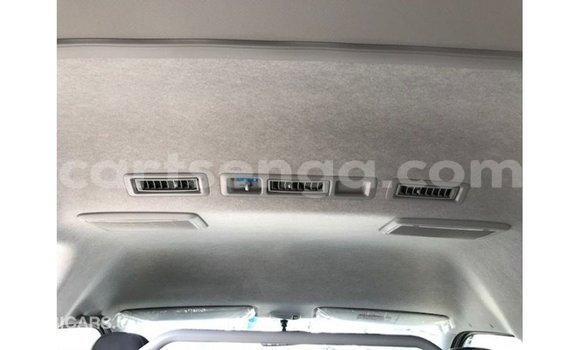 Acheter Import Voiture Toyota Hiace Blanc à Import - Dubai, Hhohho Acheter Import Voiture Toyota Hiace Blanc à Import - Dubai, Hhohho