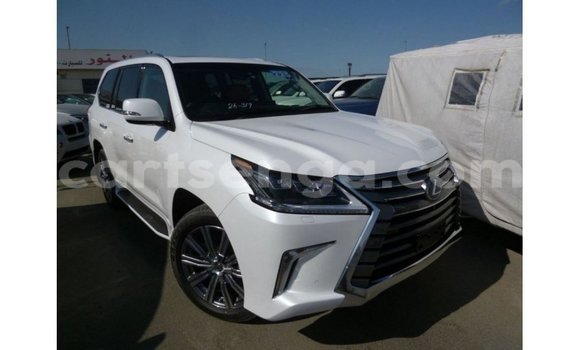 Acheter Import Voiture Lexus LX Blanc à Import - Dubai, Hhohho Acheter Import Voiture Lexus LX Blanc à Import - Dubai, Hhohho