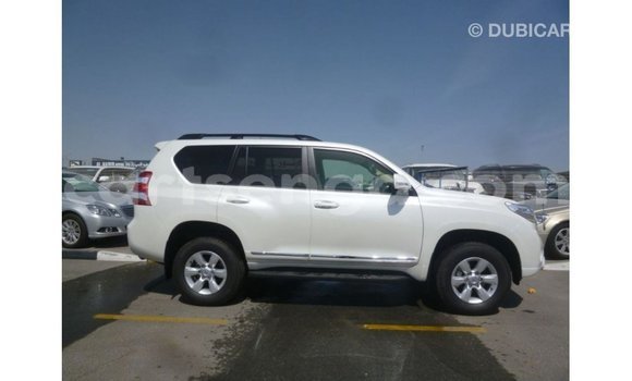 Nunua Imported Toyota Prado White Gari ndani ya Import - Dubai nchini Hhohho Nunua Imported Toyota Prado White Gari ndani ya Import - Dubai nchini Hhohho