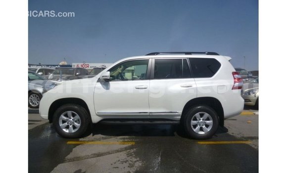 Nunua Imported Toyota Prado White Gari ndani ya Import - Dubai nchini Hhohho Nunua Imported Toyota Prado White Gari ndani ya Import - Dubai nchini Hhohho
