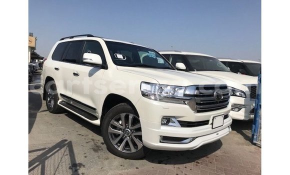 Nunua Imported Toyota Land Cruiser White Gari ndani ya Import - Dubai nchini Hhohho Nunua Imported Toyota Land Cruiser White Gari ndani ya Import - Dubai nchini Hhohho