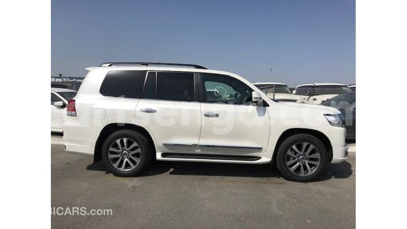 Big with watermark toyota land cruiser hhohho import dubai 15516