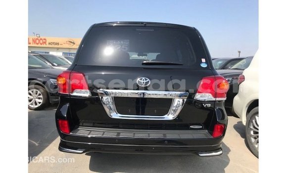 Acheter Import Voiture Toyota Land Cruiser Noir à Import - Dubai, Hhohho Acheter Import Voiture Toyota Land Cruiser Noir à Import - Dubai, Hhohho