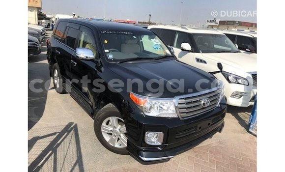 Acheter Import Voiture Toyota Land Cruiser Noir à Import - Dubai, Hhohho Acheter Import Voiture Toyota Land Cruiser Noir à Import - Dubai, Hhohho