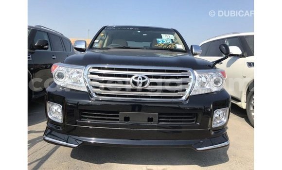 Acheter Import Voiture Toyota Land Cruiser Noir à Import - Dubai, Hhohho Acheter Import Voiture Toyota Land Cruiser Noir à Import - Dubai, Hhohho