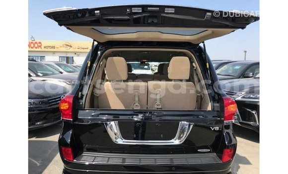 Acheter Import Voiture Toyota Land Cruiser Noir à Import - Dubai, Hhohho Acheter Import Voiture Toyota Land Cruiser Noir à Import - Dubai, Hhohho