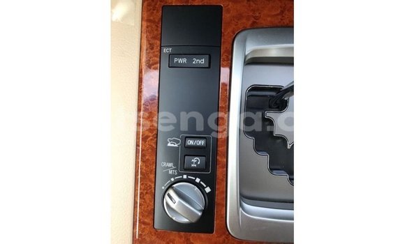 Acheter Import Voiture Toyota Land Cruiser Noir à Import - Dubai, Hhohho Acheter Import Voiture Toyota Land Cruiser Noir à Import - Dubai, Hhohho