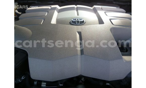 Nunua Imported Toyota Land Cruiser Black Gari ndani ya Import - Dubai nchini Hhohho Nunua Imported Toyota Land Cruiser Black Gari ndani ya Import - Dubai nchini Hhohho