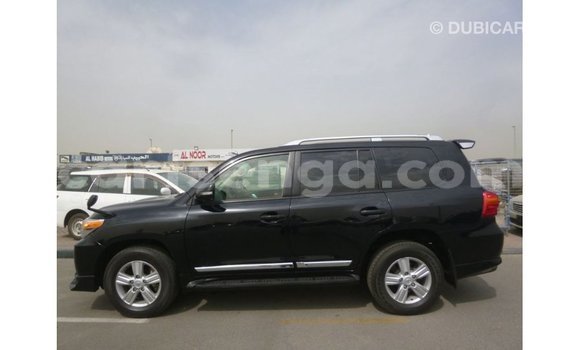 Acheter Import Voiture Toyota Land Cruiser Noir à Import - Dubai, Hhohho Acheter Import Voiture Toyota Land Cruiser Noir à Import - Dubai, Hhohho