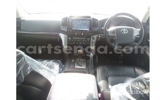 Nunua Imported Toyota Land Cruiser Black Gari ndani ya Import - Dubai nchini Hhohho Nunua Imported Toyota Land Cruiser Black Gari ndani ya Import - Dubai nchini Hhohho