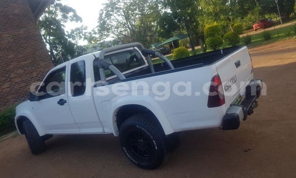 Buy Used Isuzu D–MAX White Car in Mbabane in Manzini Buy Used Isuzu D–MAX White Car in Mbabane in Manzini