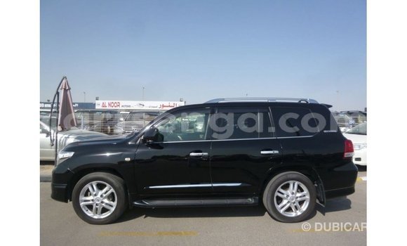 Acheter Import Voiture Toyota Land Cruiser Noir à Import - Dubai, Hhohho Acheter Import Voiture Toyota Land Cruiser Noir à Import - Dubai, Hhohho