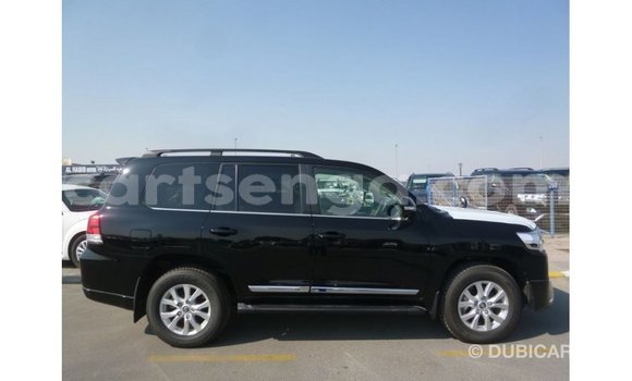 Acheter Import Voiture Toyota Land Cruiser Noir à Import - Dubai, Hhohho Acheter Import Voiture Toyota Land Cruiser Noir à Import - Dubai, Hhohho