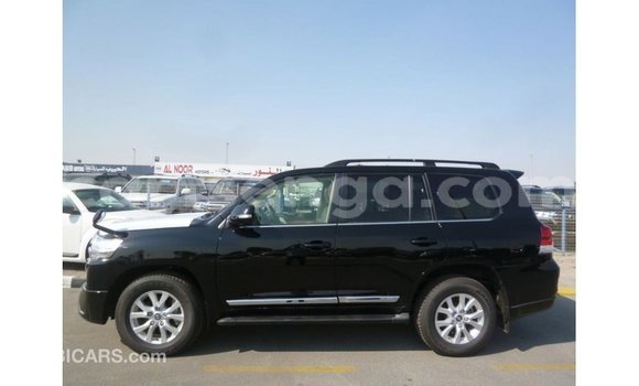 Acheter Import Voiture Toyota Land Cruiser Noir à Import - Dubai, Hhohho Acheter Import Voiture Toyota Land Cruiser Noir à Import - Dubai, Hhohho
