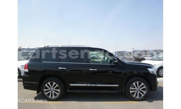 Acheter Import Voiture Toyota Land Cruiser Noir à Import - Dubai, Hhohho Acheter Import Voiture Toyota Land Cruiser Noir à Import - Dubai, Hhohho