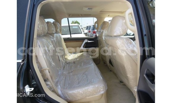 Nunua Imported Toyota Land Cruiser Black Gari ndani ya Import - Dubai nchini Hhohho Nunua Imported Toyota Land Cruiser Black Gari ndani ya Import - Dubai nchini Hhohho