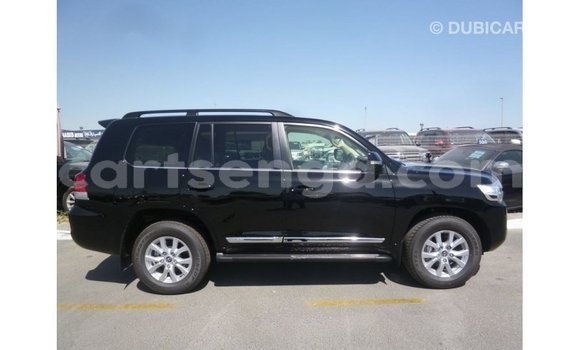 Nunua Imported Toyota Land Cruiser Black Gari ndani ya Import - Dubai nchini Hhohho Nunua Imported Toyota Land Cruiser Black Gari ndani ya Import - Dubai nchini Hhohho