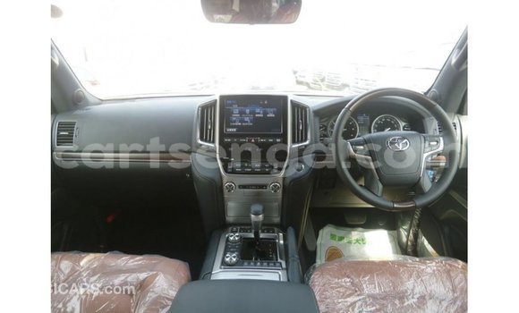 Nunua Imported Toyota Land Cruiser Black Gari ndani ya Import - Dubai nchini Hhohho Nunua Imported Toyota Land Cruiser Black Gari ndani ya Import - Dubai nchini Hhohho