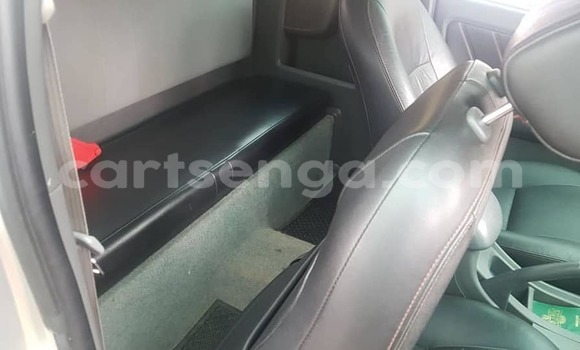 Buy Used Toyota Hilux Silver Car in Mbabane in Manzini Buy Used Toyota Hilux Silver Car in Mbabane in Manzini